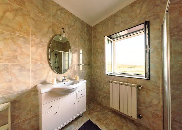 Casa Da Escusa By Alponte Holiday home *